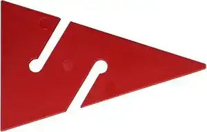 Rotes Kunststoff-Tauchsignalgerät in Dreiecksform, ideal für Tauchausrüstung.
