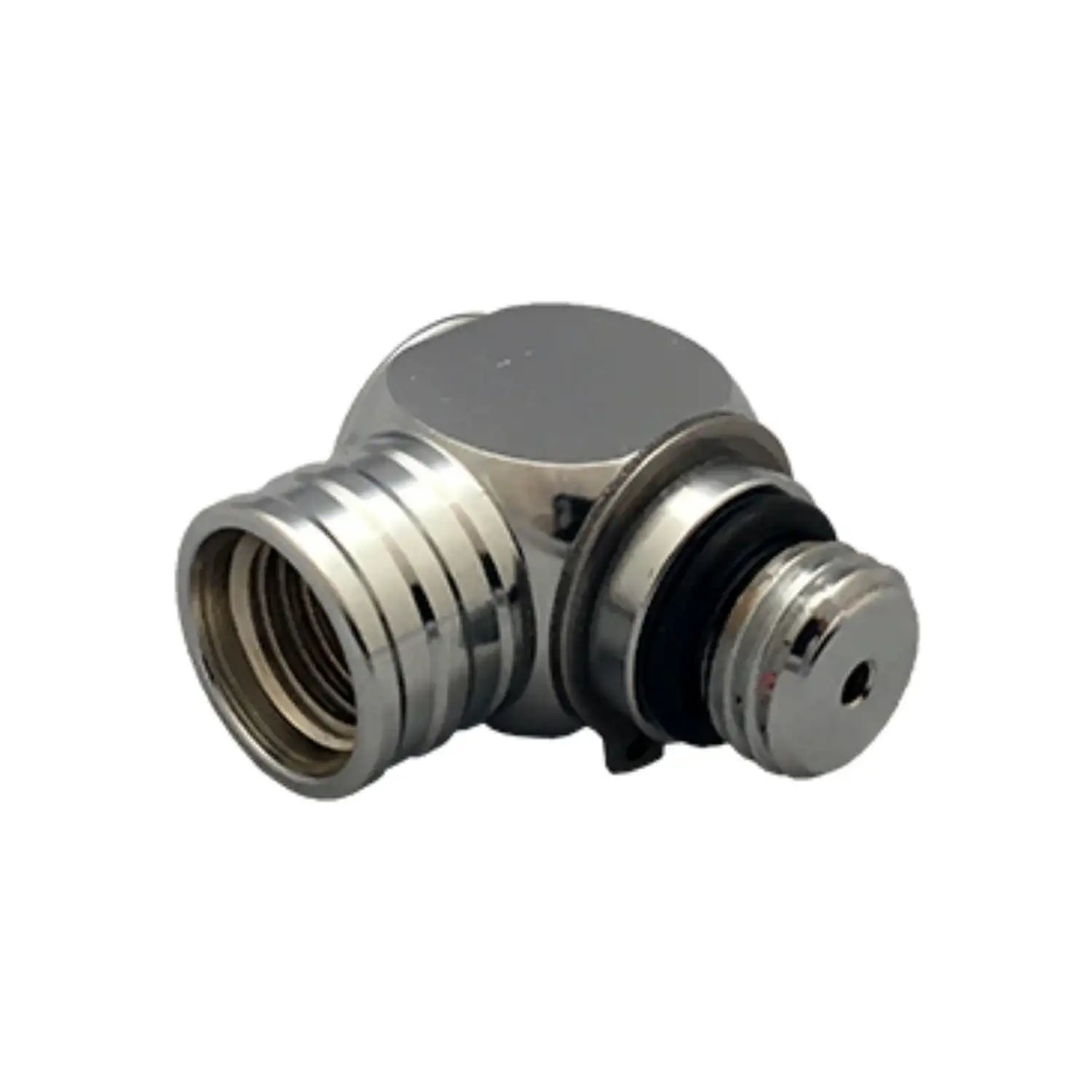 Metallischer Adapter für Tauchausrüstung, glänzend, mit Gewinde und Dichtung, auf weißem Hintergrund