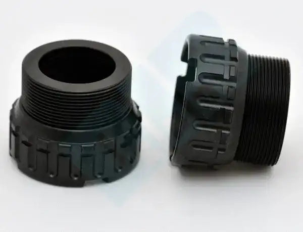 Schwarze Tauchkupplung mit Außengewinde für Tauchausrüstung, Nahaufnahme