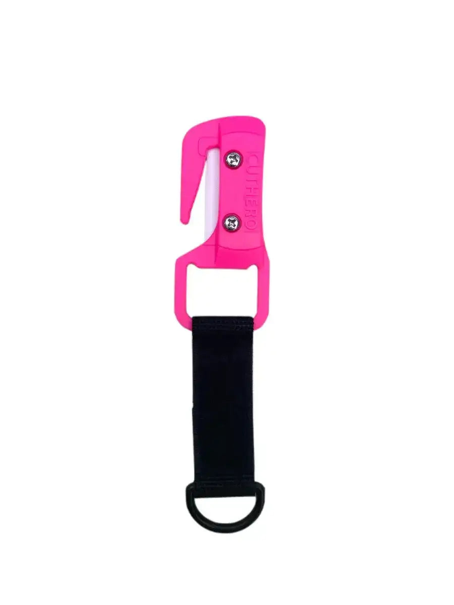 Pinkes Tauchermesser mit Sicherheitsklinge und schwarzem Befestigungsband auf weißem Hintergrund.