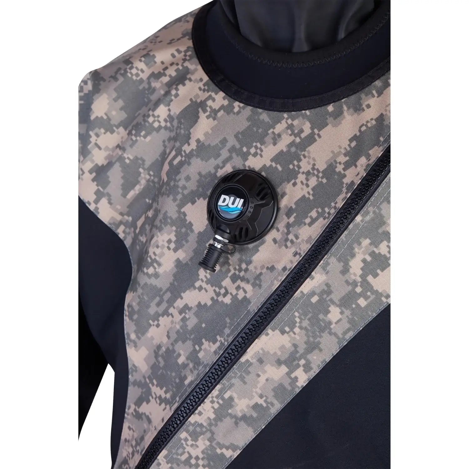 Taucheranzug mit digitalem Tarnmuster, Ventil und ReiĂźverschluss, Detailansicht