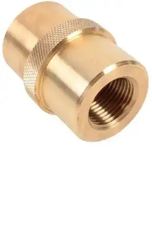 Messing Adapter mit Innengewinde, Tauchausrüstung Zubehör, isoliert vor weißem Hintergrund